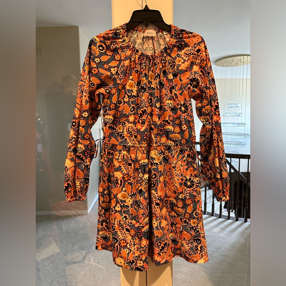 SOLD!!! Preloved ALC floral dress. Tag size 4. Excellent condition.